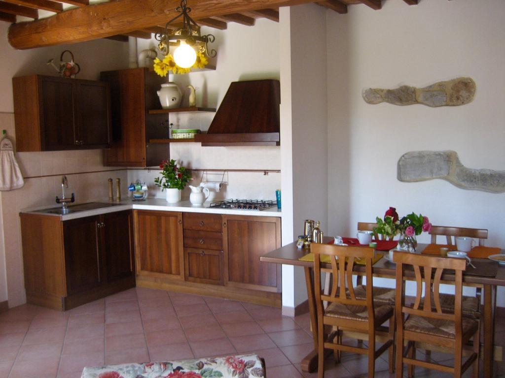 Agriturismo Lo Strettoio Castelnuovo Berardenga Luaran gambar